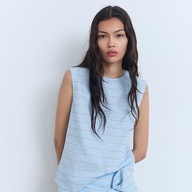 Blusa con estampado de rayas