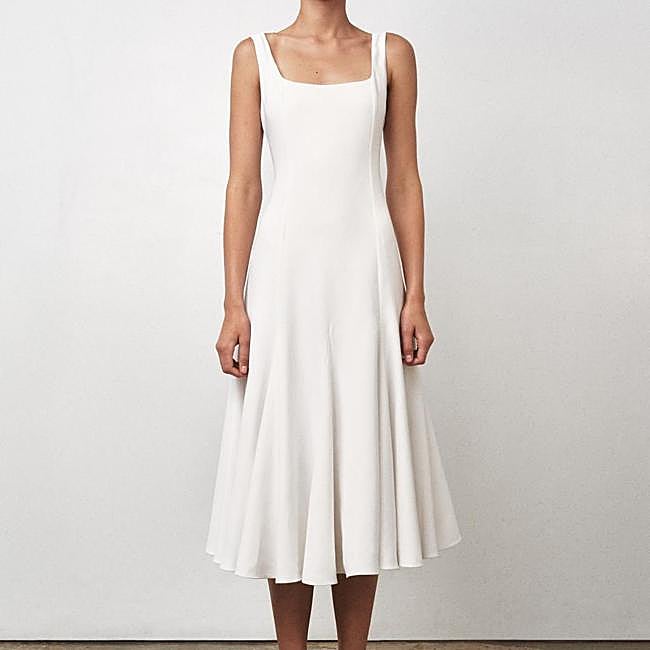 Vestido campestre con vuelo color blanco