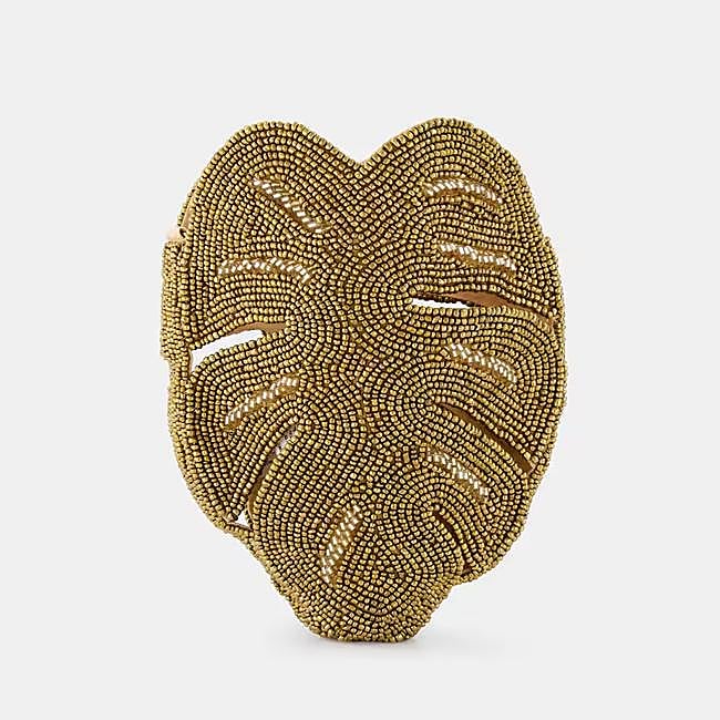 Bolso de fiesta con forma de hoja (23,99€ en El Corte Inglés)