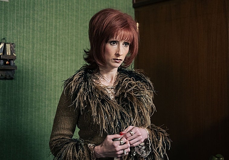 Ingrid García-Jonsson caracterizada como Tamara en una escena de la serie.