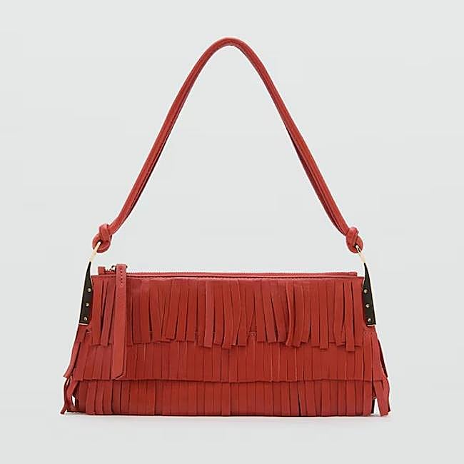 Bolso con flecos de Mango (89,99 euros)
