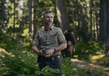 Ya puedes ver en Netflix la miniserie sorpresa del verano con Eric Bana, un brutal asesinato y mucho misterio
