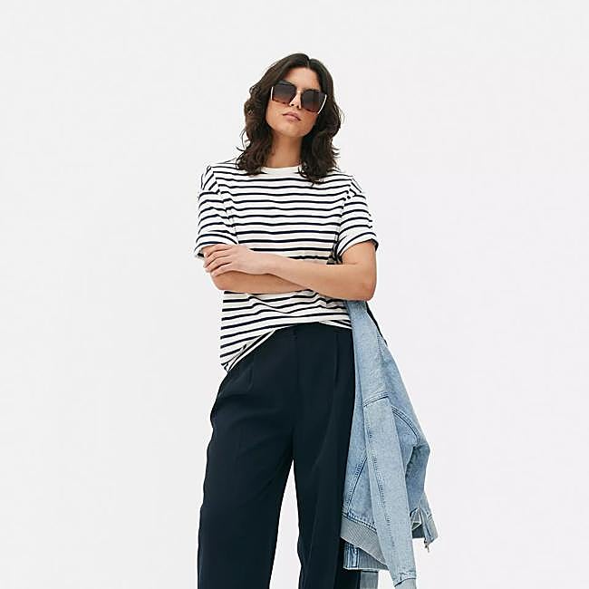 Camiseta básica con estampado de rayas