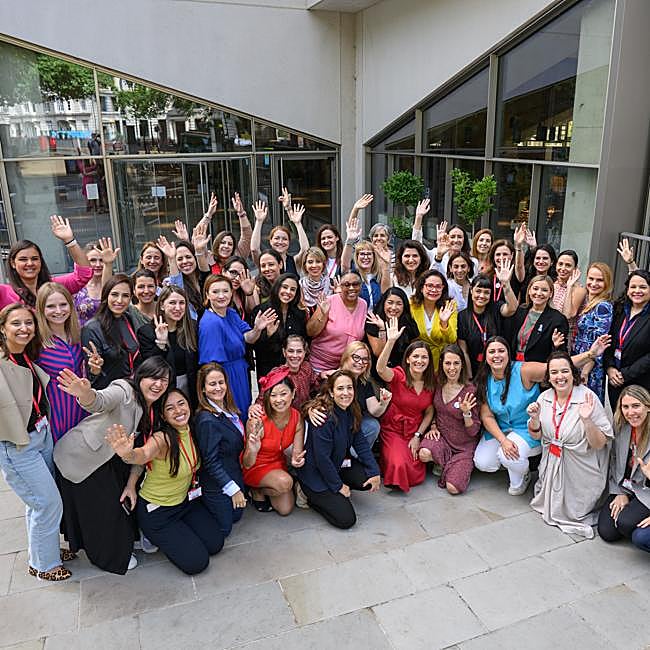 Las articipantes en el programa global de liderazgo femenino Santander W50.