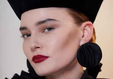 Tu piel las necesita: cinco brumas faciales con activos que hidratan, refrescan y combaten signos de la edad