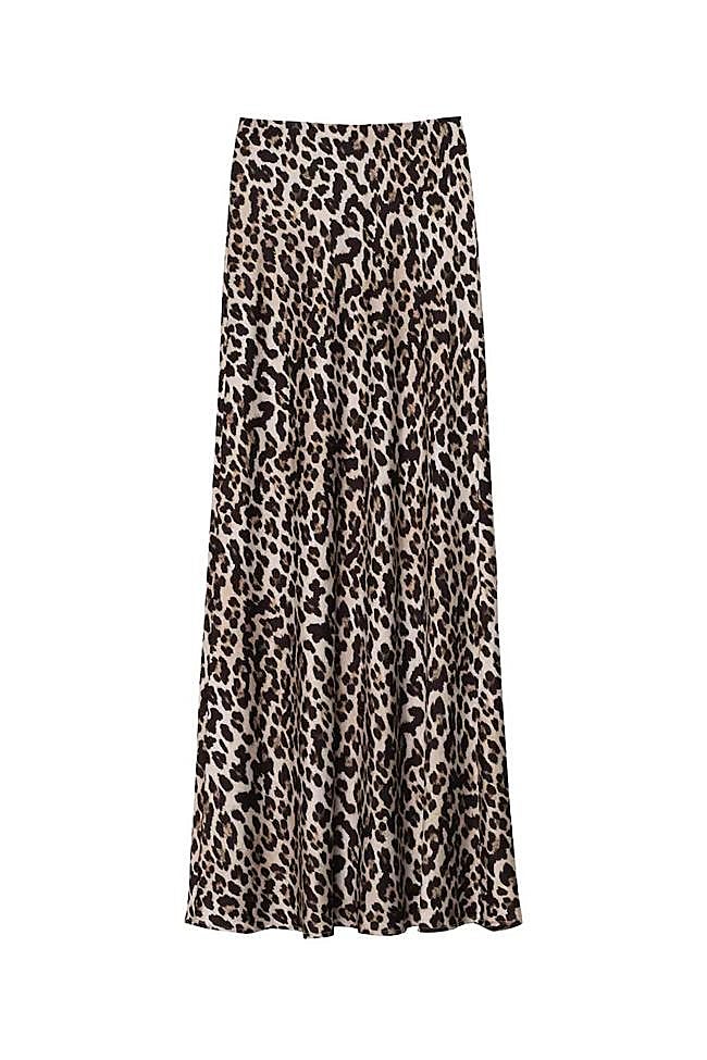 Falda larga satinada con estampado de leopardo (59,95€)