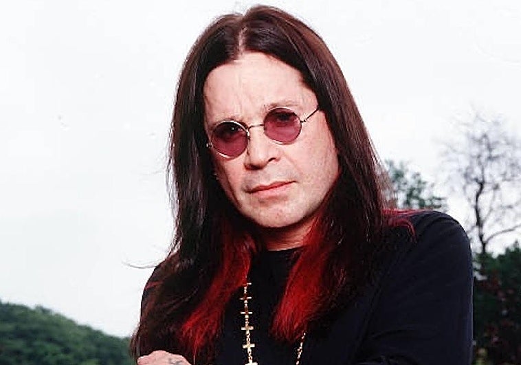 Ozzy Osbourne, padre del heavy metal, ha fallecido a los 76 años.