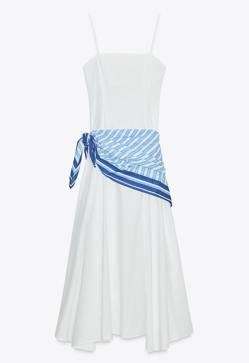 Imagen secundaria 2 - Blusa satinada cuello drapeado de Mango (25,99€)/ Falda pantalón mini volantes de Stradivarius (22,99€)/ Vestido midi pañuelo rayas de Zara (39,95€)