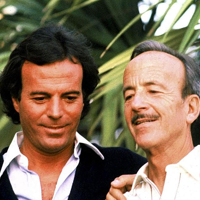 Julio Igleisas adoraba a su padre, el doctor Iglesias Puga.