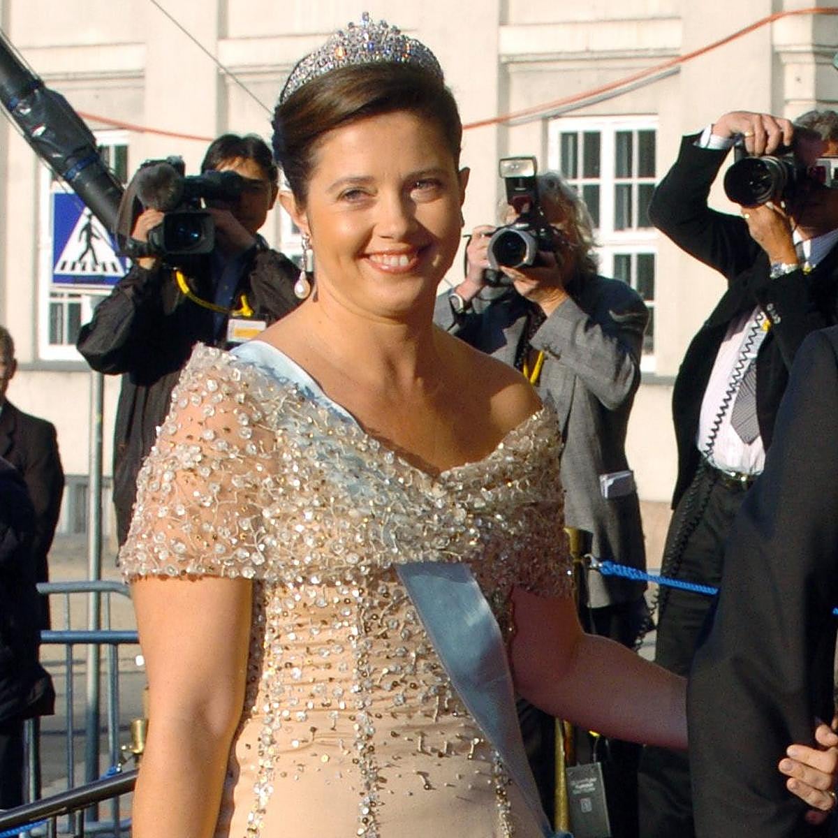 Alexia de Grecia junto a su marido, Carlos Morales en la boda de Federico de Dinamarca y Mary Donaldson, en 2004.