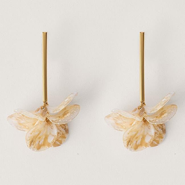 Pendientes con detalle flor de Malababa.