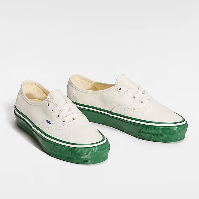 Zapatillas con suela a contraste en verde de Vans.