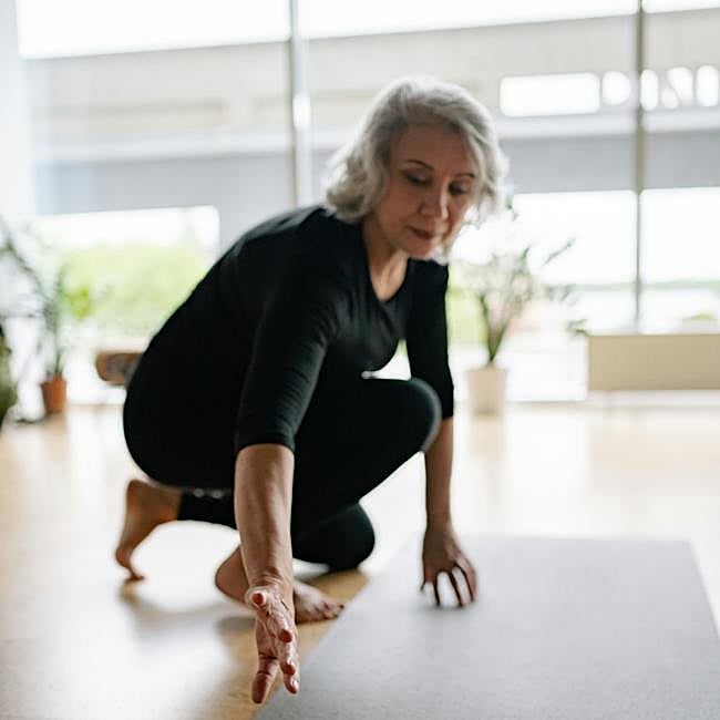 Mujer preparada para hacer ejercicio.