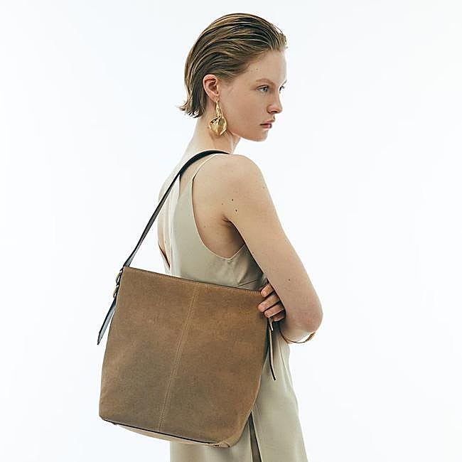 Bolso de hombro en piel de ante