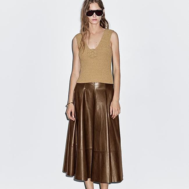 Falda de piel midi