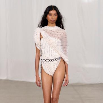 Imagen secundaria 1 - Rave Review, Rotate y Anne Sofie Madsen.