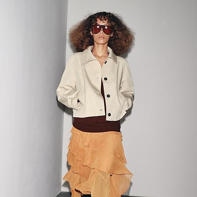 Gabardina corta beige