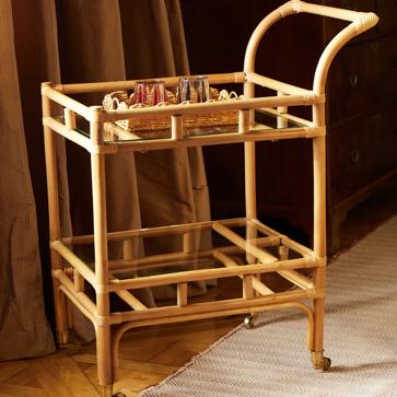 Imagen secundaria 1 - La camarera de mimbre de Balik cuesta 736 euros. Abajo, un diseño de IQ Home (510 euros) y la propuesta de El Corte Inglés, 145 euros. 