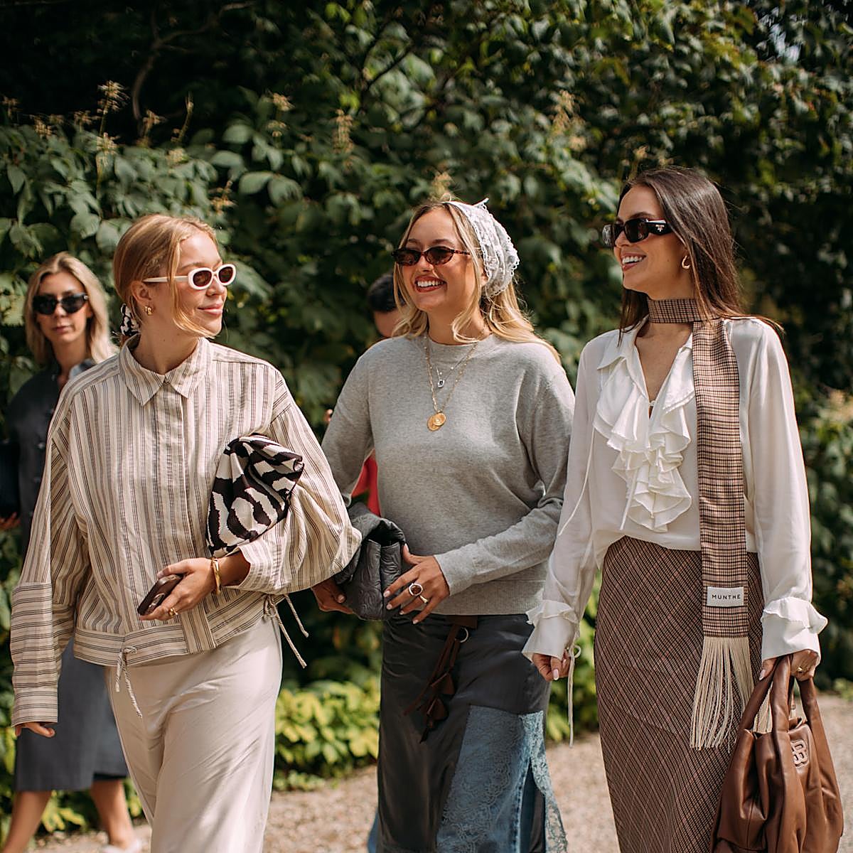 Este perfume con olor a verano es mi favorito desde hace años: elegante y duradero.