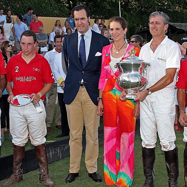 Los duques de Lugo durante la entrega de premios de un torneo de polo en el club.