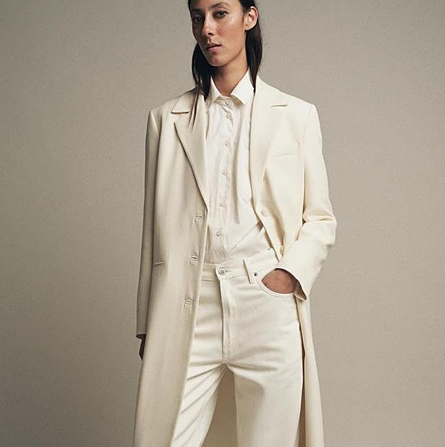 Abrigo largo estilo clásico