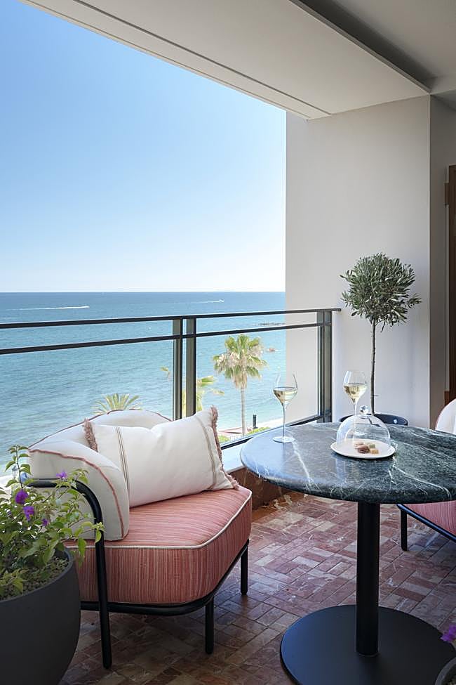 Terraza de una de las habitaciones de El Fuerte Marbella, en la Costa del Sol.