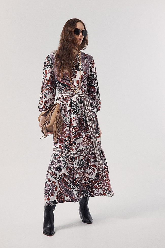 Vestido estampado de Sfera (35,99 euros)