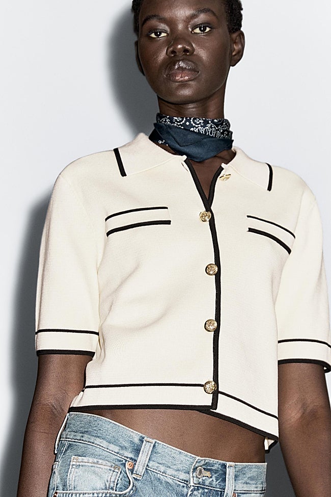 Chaqueta corta de Massimo Dutti (49,95 euros)