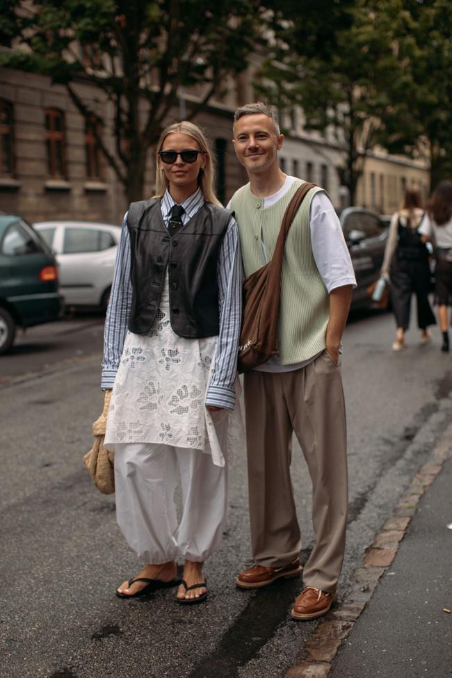 Entertainment news Celebrity gossip Movie and TV show updates Latest celebrity news Trending entertainment stories Looks con mucho layering en la CPHFW.