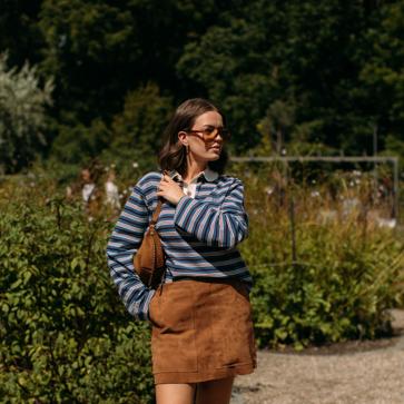 Entertainment news Celebrity gossip Movie and TV show updates Latest celebrity news Trending entertainment stories Imagen secundaria 1 - Diferentes looks con polos y layering vistos en la Semana de la Moda de Copenhague.