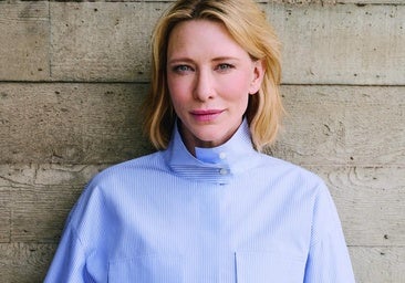 Cate Blanchett con ropa de Uniqlo.