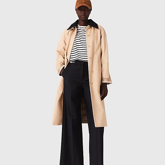 Gabardina con cuello contraste de Maje, 395 euros.