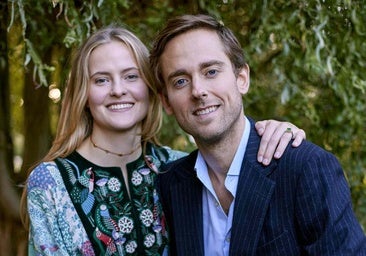 María Carolina y Leopoldo Maduro Vollmer en su foto de compromiso.