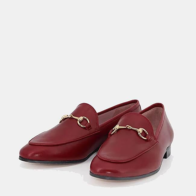 Mocasines rojos de Castellano, 129,90 euros.