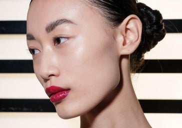 ¿Usas parches para granitos en la playa? El error que puede dejarte marca en la piel