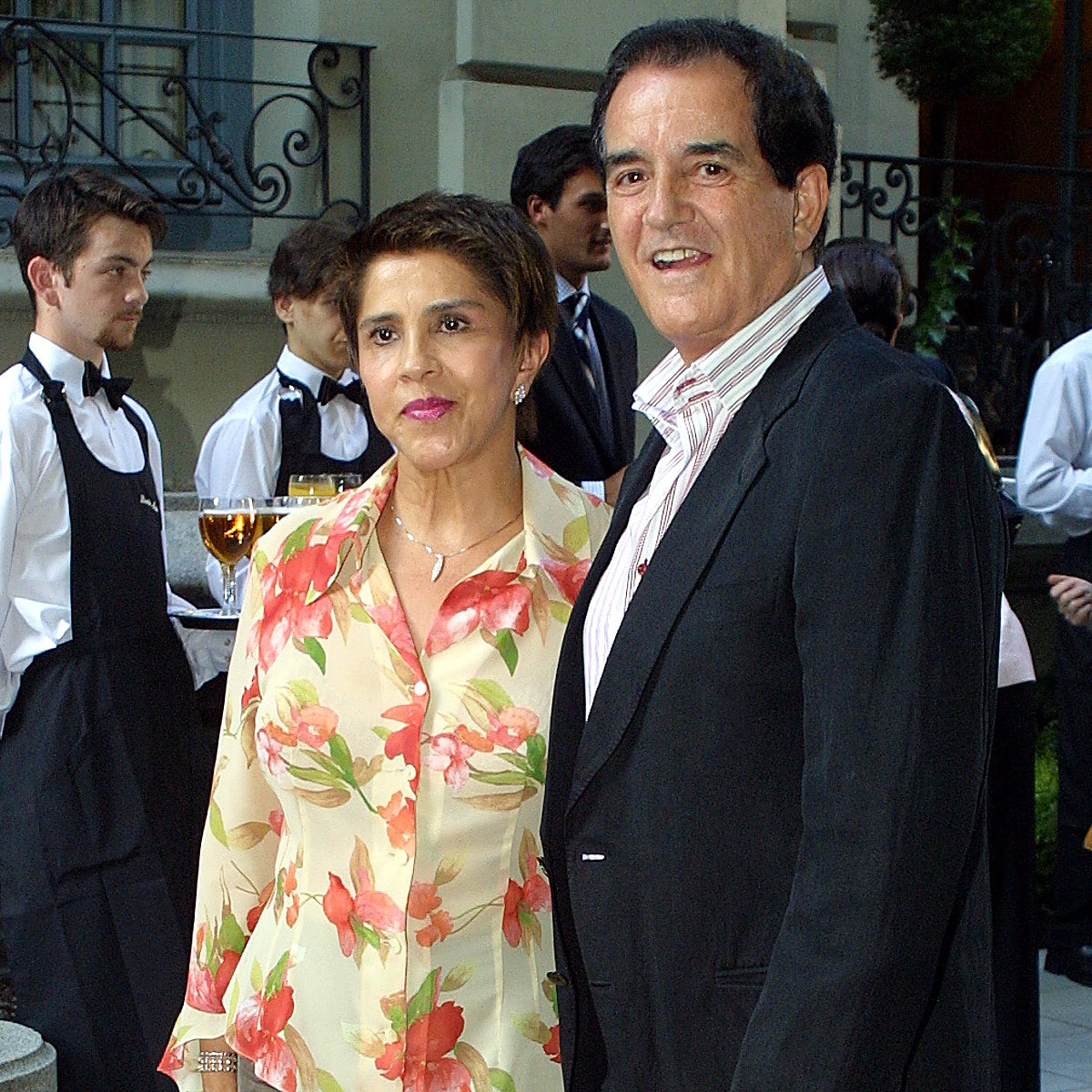 Manuel de la Calva junto a su esposa. Mirna Carvajal.