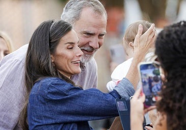 Los reyes Felipe y Letizia derrochan empatía en Extremadura: sus mensajes sobre los incendios, al completo
