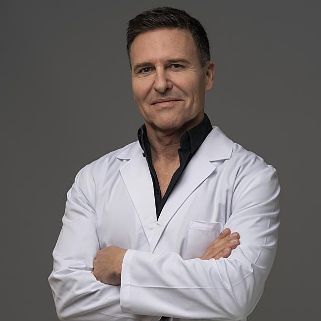 El Dr. Iván Mañero, Fundador de IM Clinic y miembro de Institución Gournay.