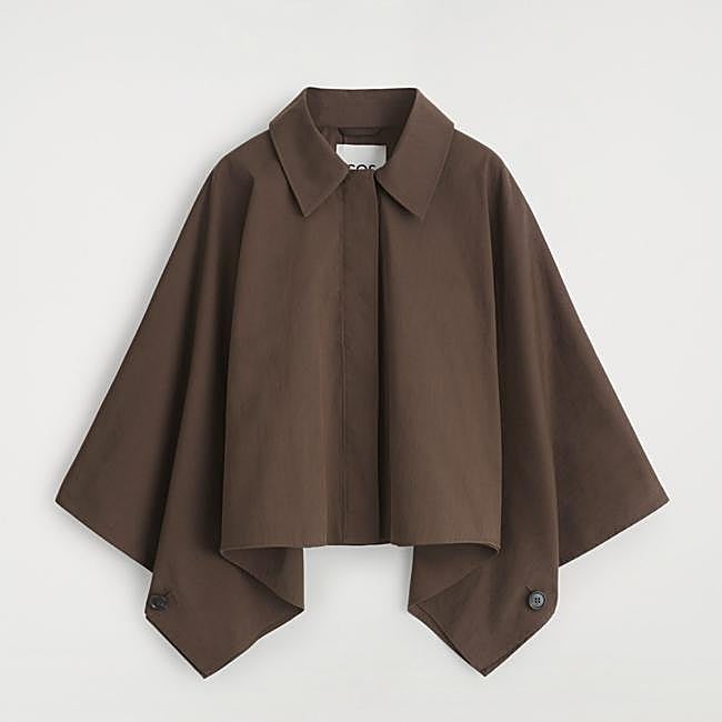 El trench capa de COS.