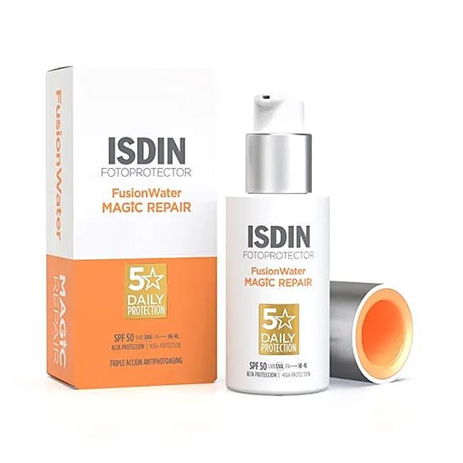 ISDIN FotoUltra Age Repair Fusion Water SPF 50+.