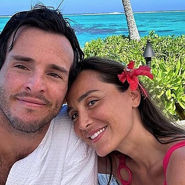 Iñigo Onieva y Tamara Falcó comparten un momento romántico.