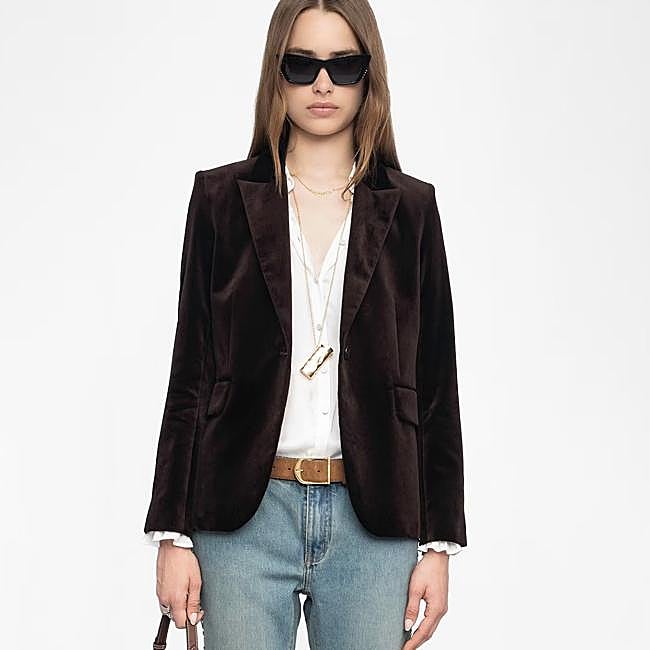 Americana de terciopelo de Zadig&Voltaire, 595 euros.