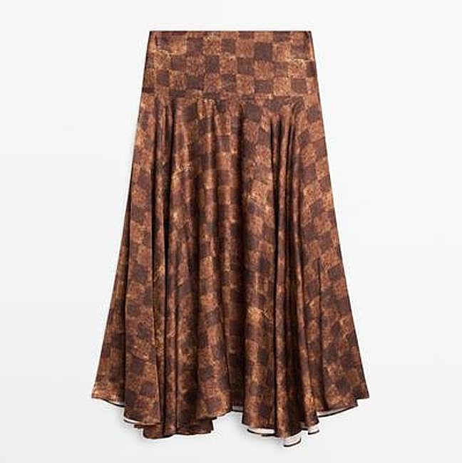 Falda midi estampado damero (89,95€)