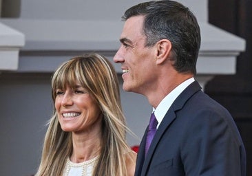 Pedro Sánchez y Begoña Gómez dan imagen de unidad.
