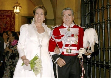 El amor maduro de Isabel Cobo y el marqués de Benamejí: boda en la Maestranza y un discreto divorcio