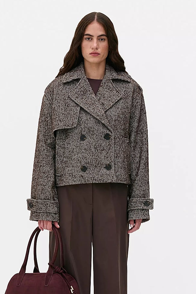 Chaqueta corta de Primark (30 euros)