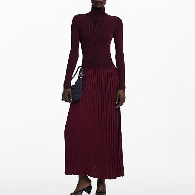 Vestido granate de Desigual, 159 euros.