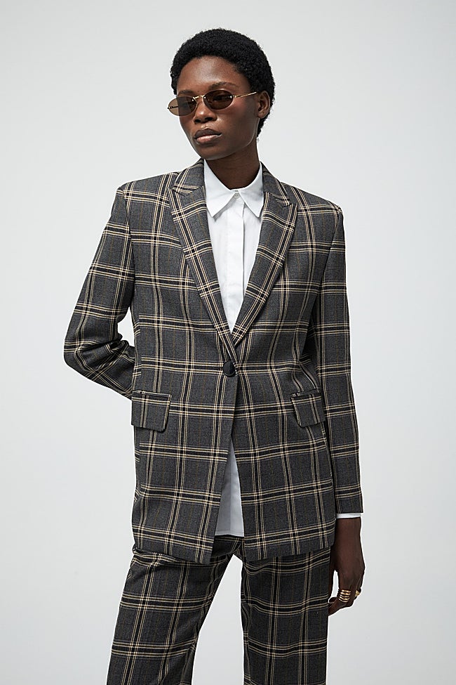 Americana con estampado de cuadros de Sfera (69,99 euros)