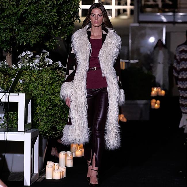 Look del desfile de The Extreme Collection.