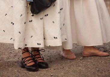 Vuelven las bailarinas cruzadas y estos son los diseños que encontrarás en Mango